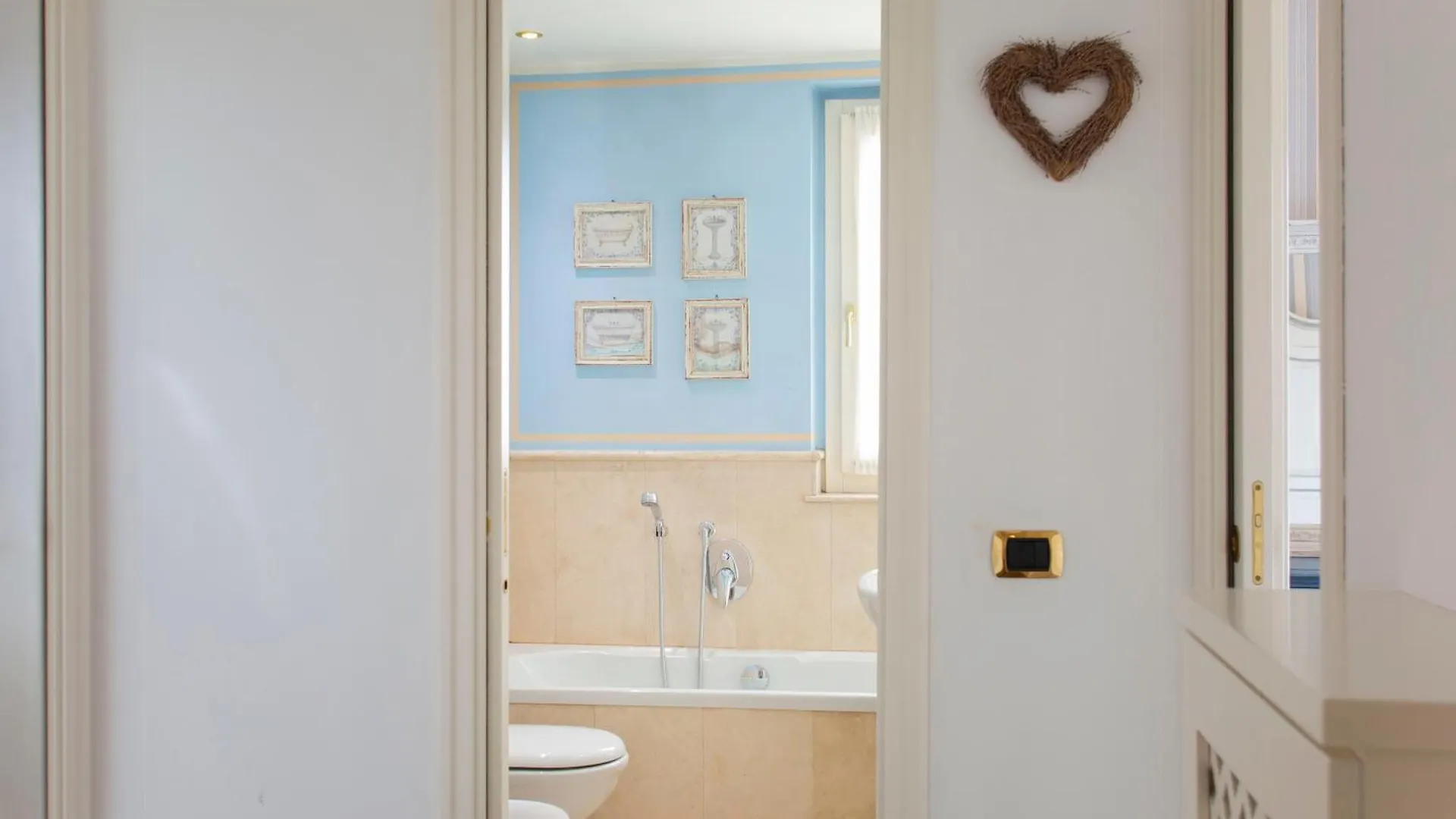 Duomo Luxury Living 16 - Milan Apartment