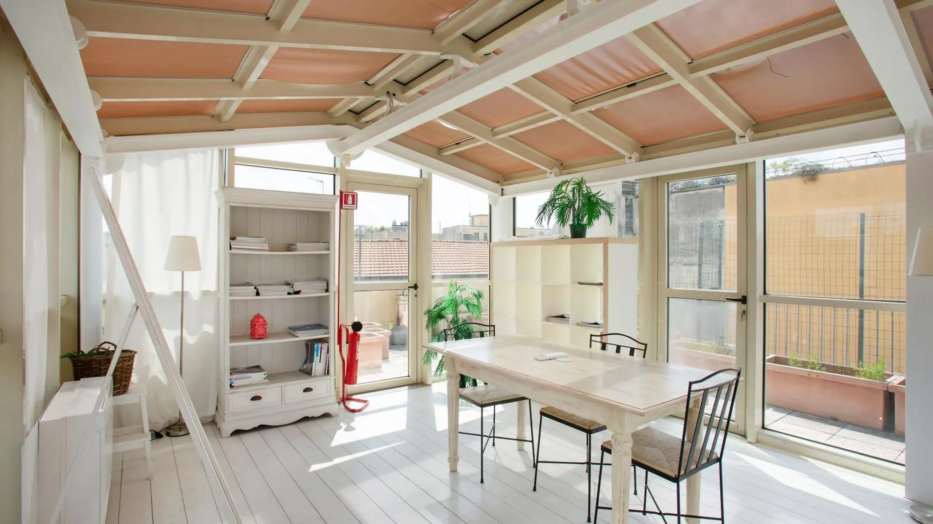 Duomo Luxury Living 16 - Milan Apartment