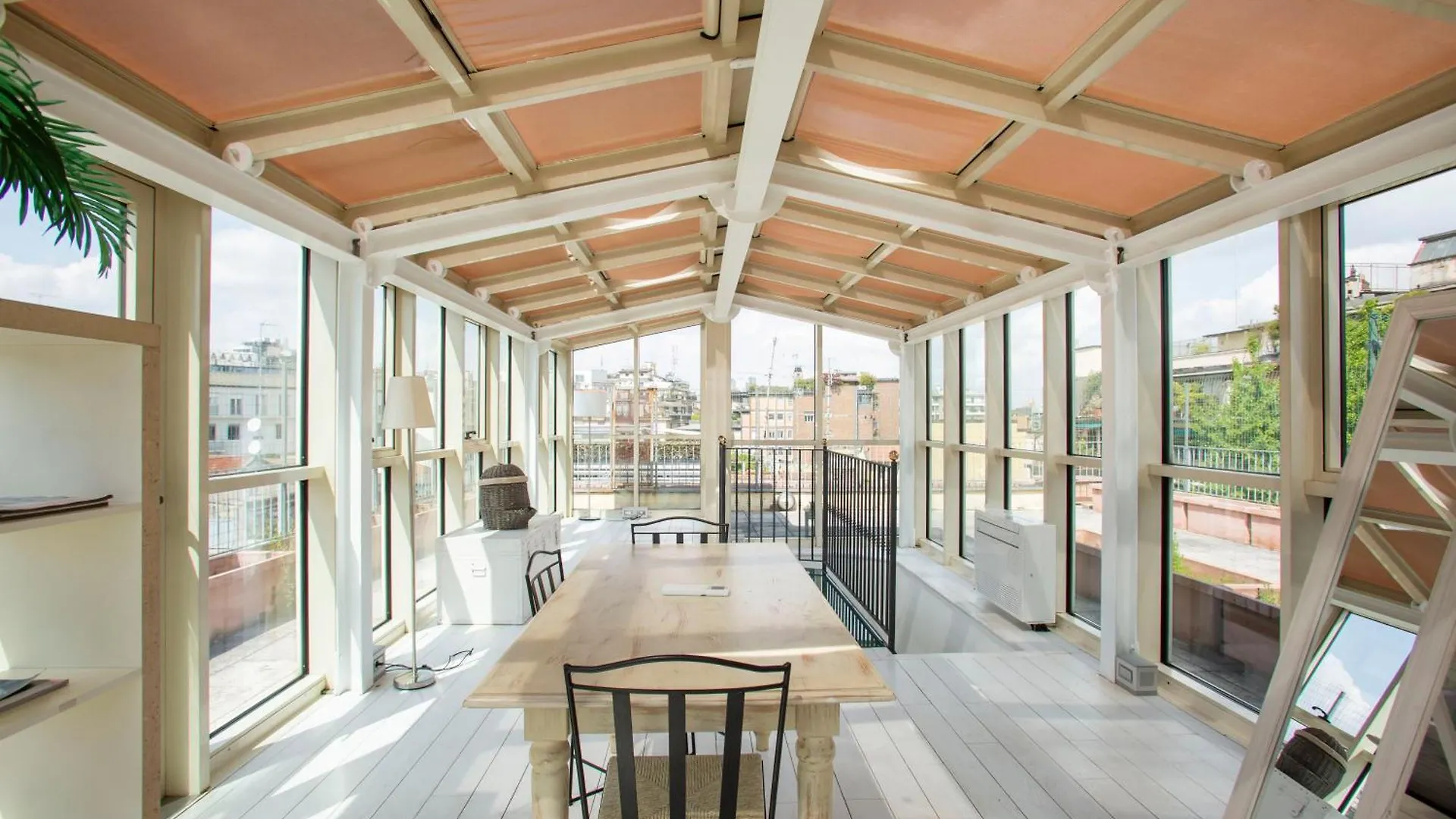 Duomo Luxury Living 16 - Milan Apartment 0*,