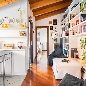Le Domus Milano_attic With Terrace Milano